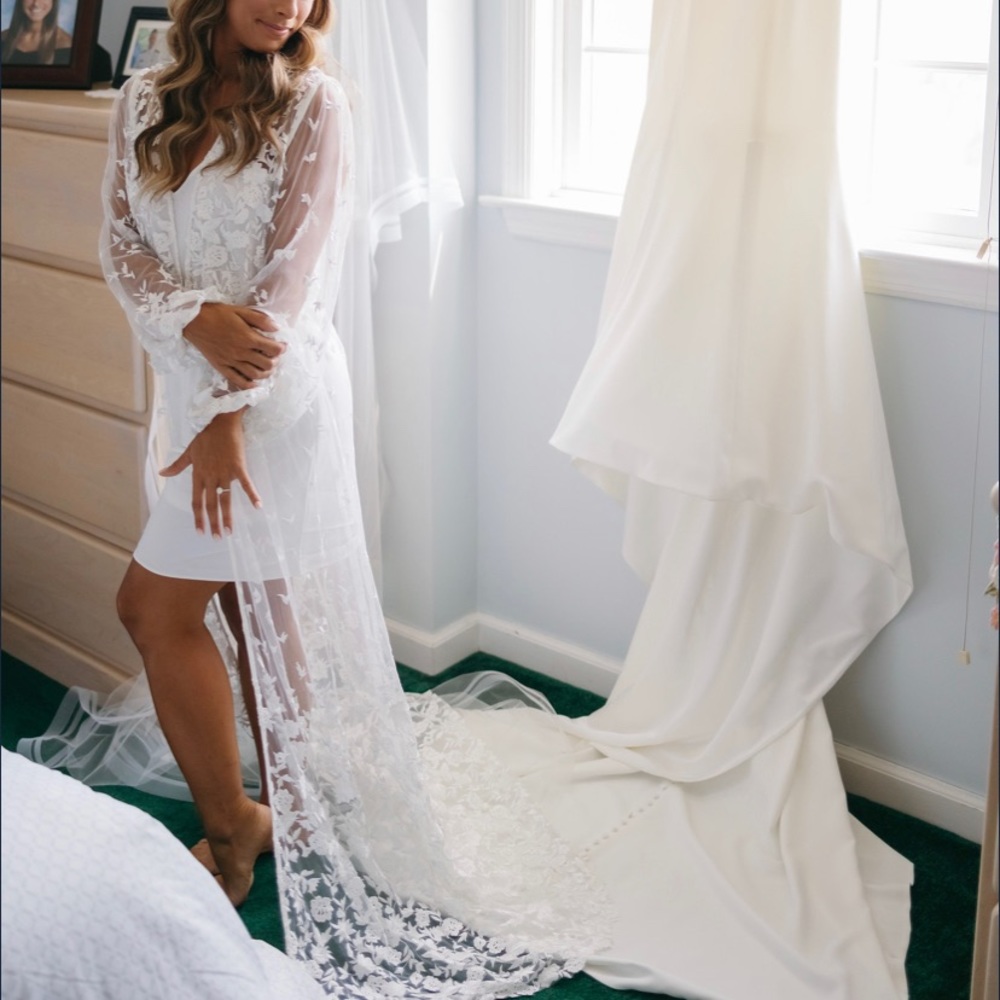 🔥 white lace robe 🔥